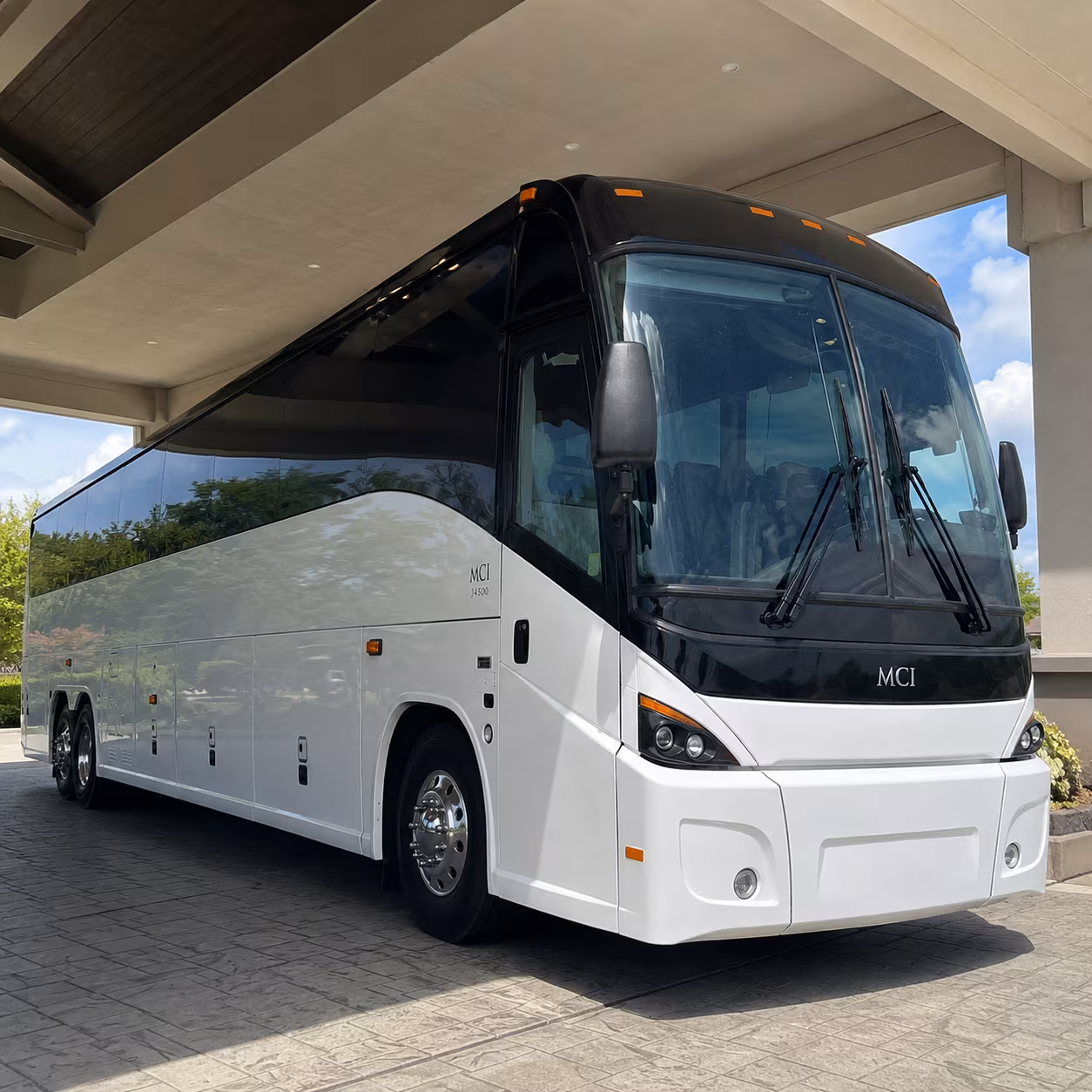 airport shuttle buses for alabama shakespeare festival groups and downtown events