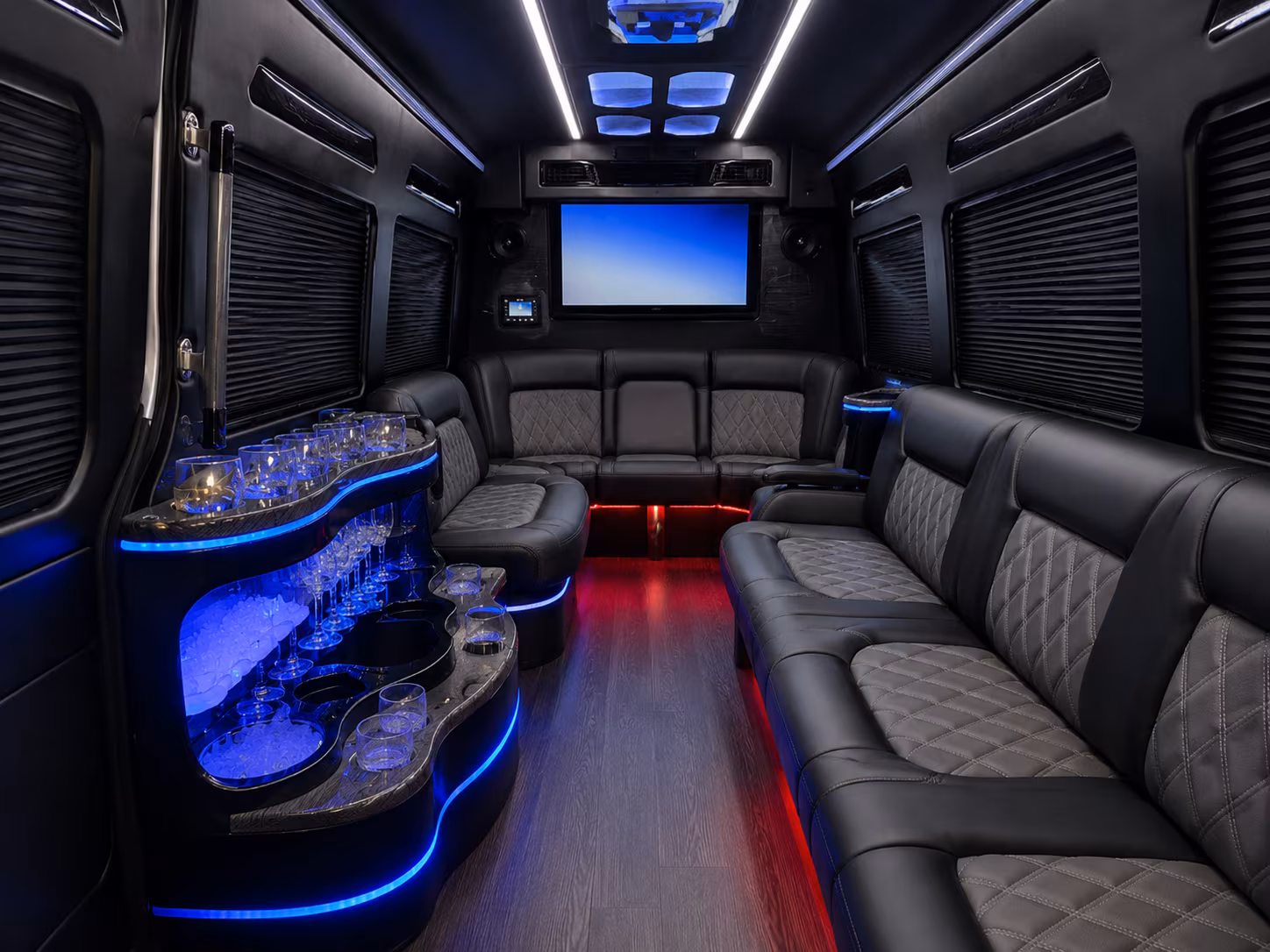 bus rentals for wetumpka and millbrook prom groups heading into montgomery