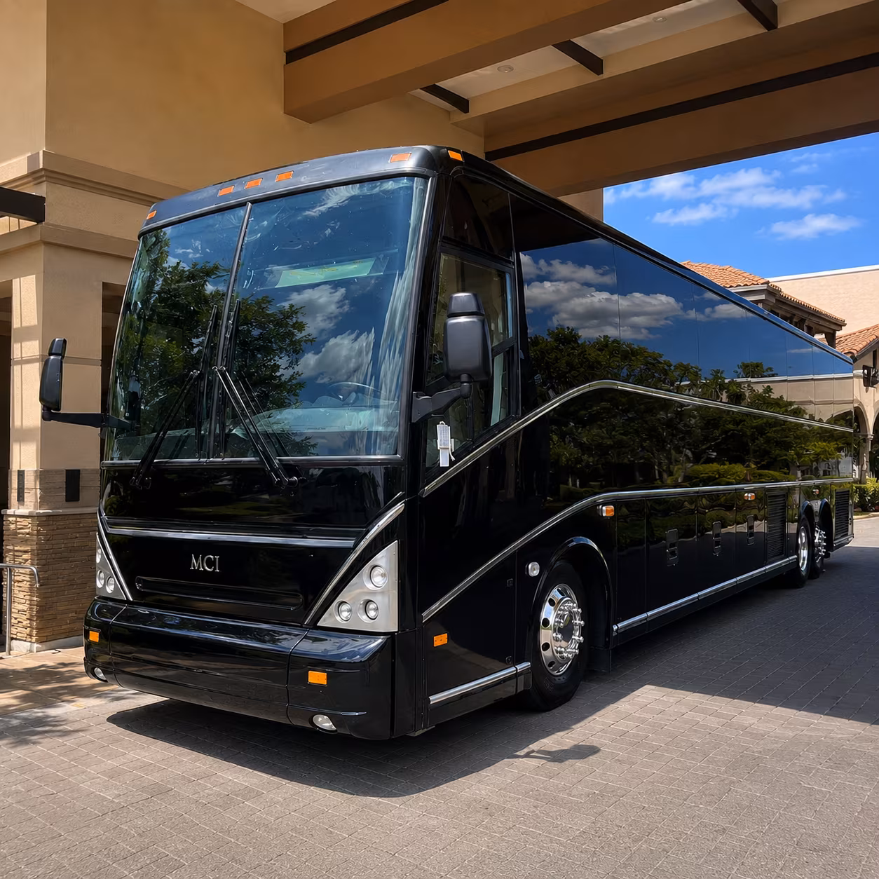 corporate and convention buses for the montgomery convention center