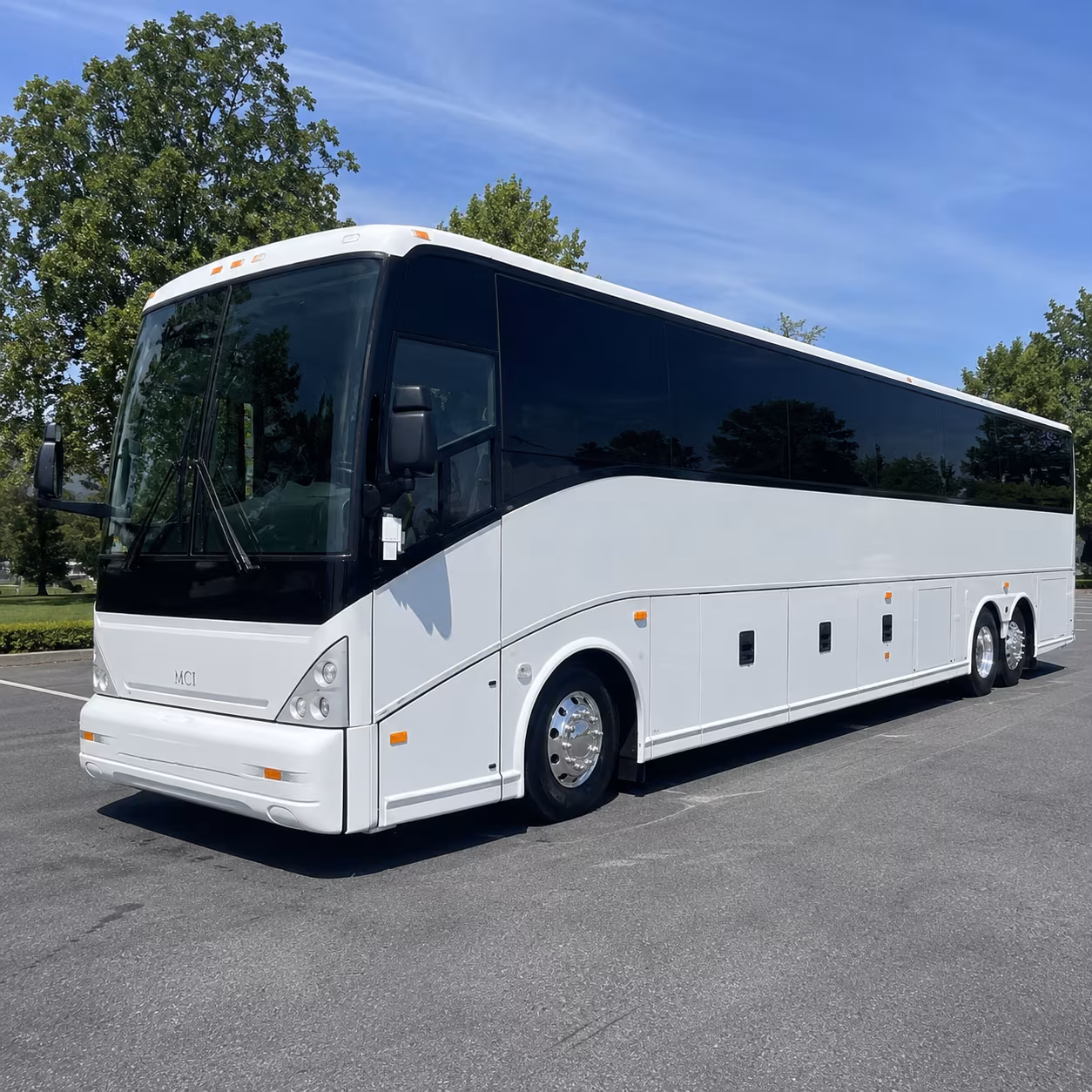 full size charter buses for large montgomery wedding receptions