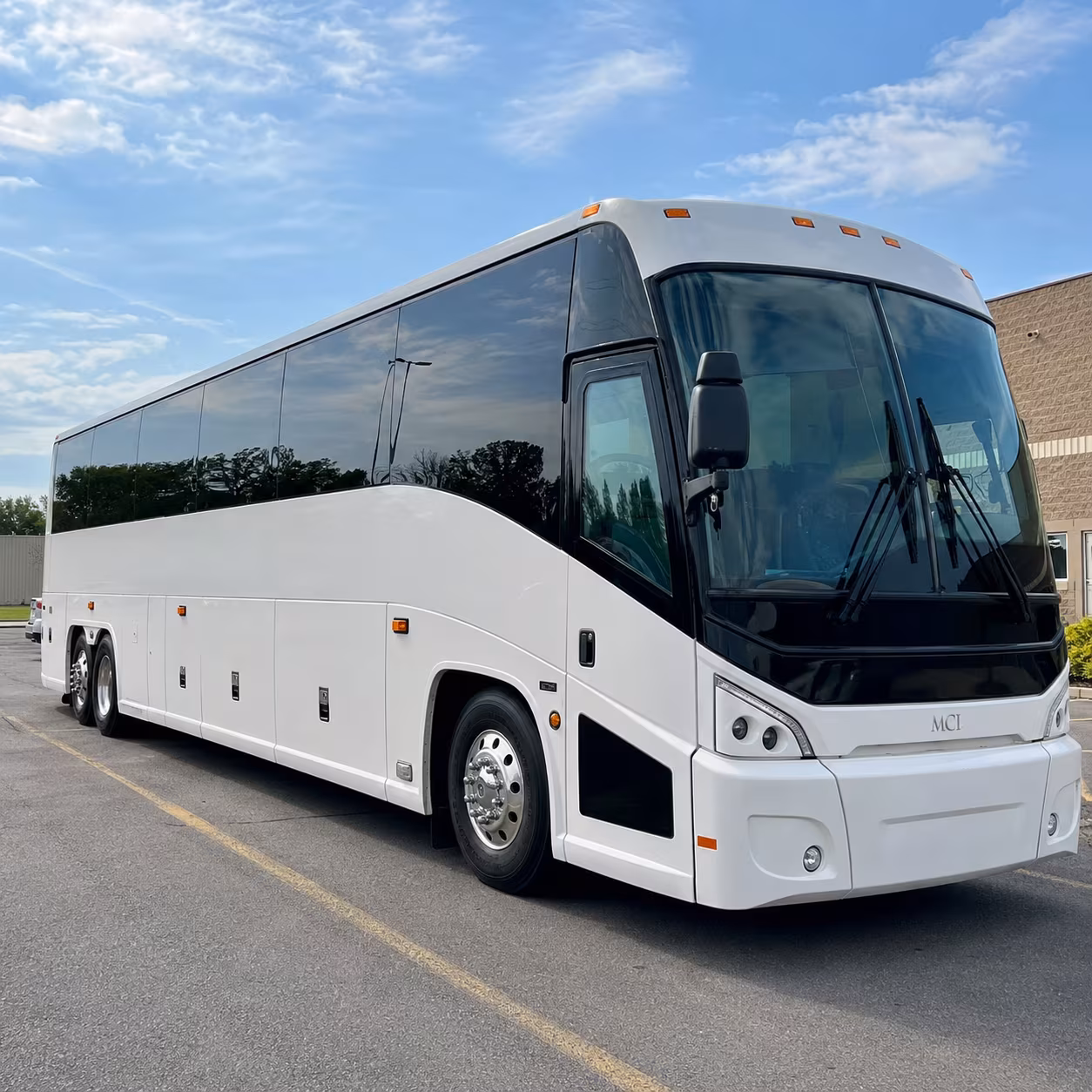 garrett coliseum concert buses for big touring acts in montgomery