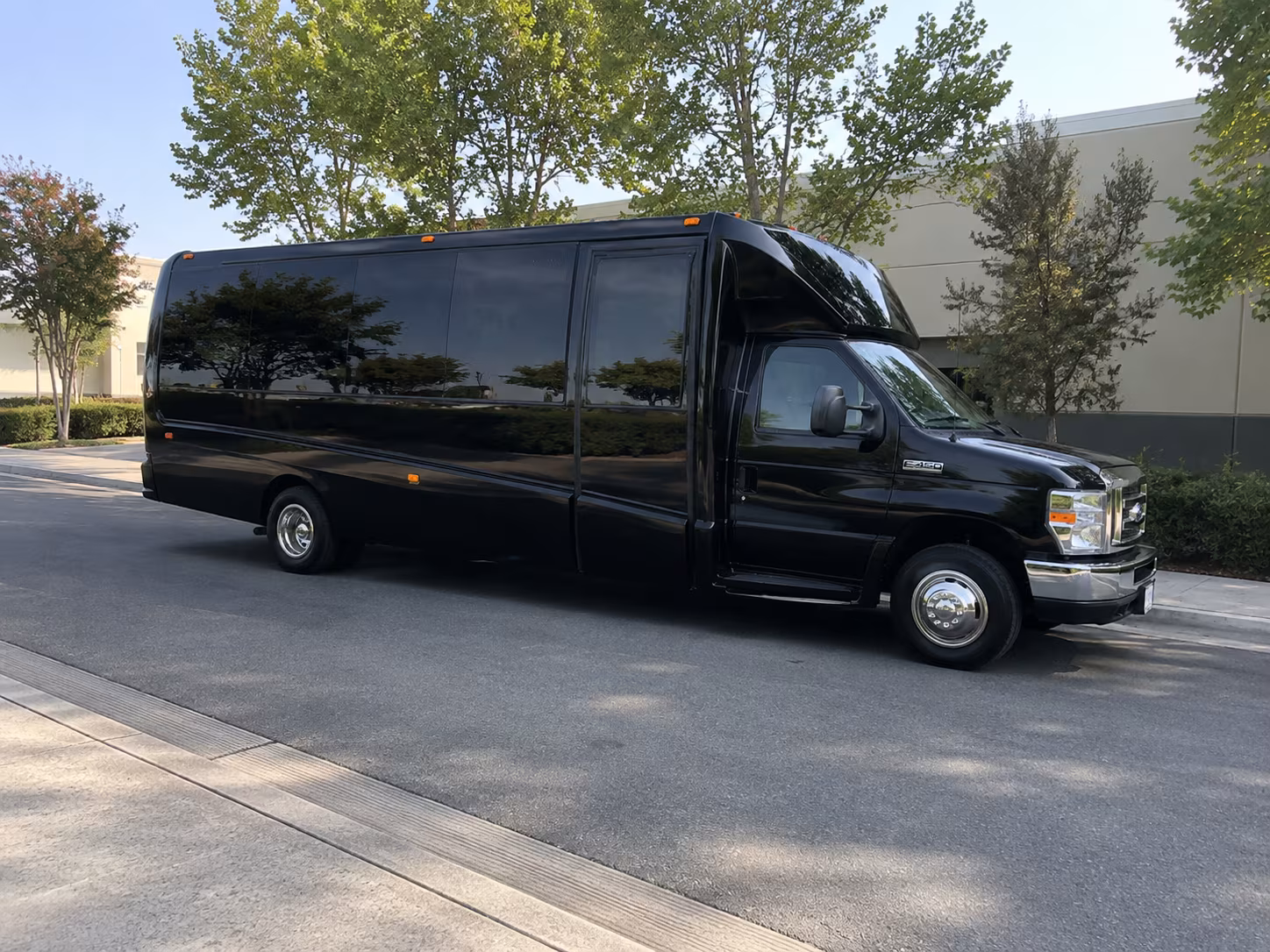 montgomerys downtown bars commerce street nightlife party bus rental