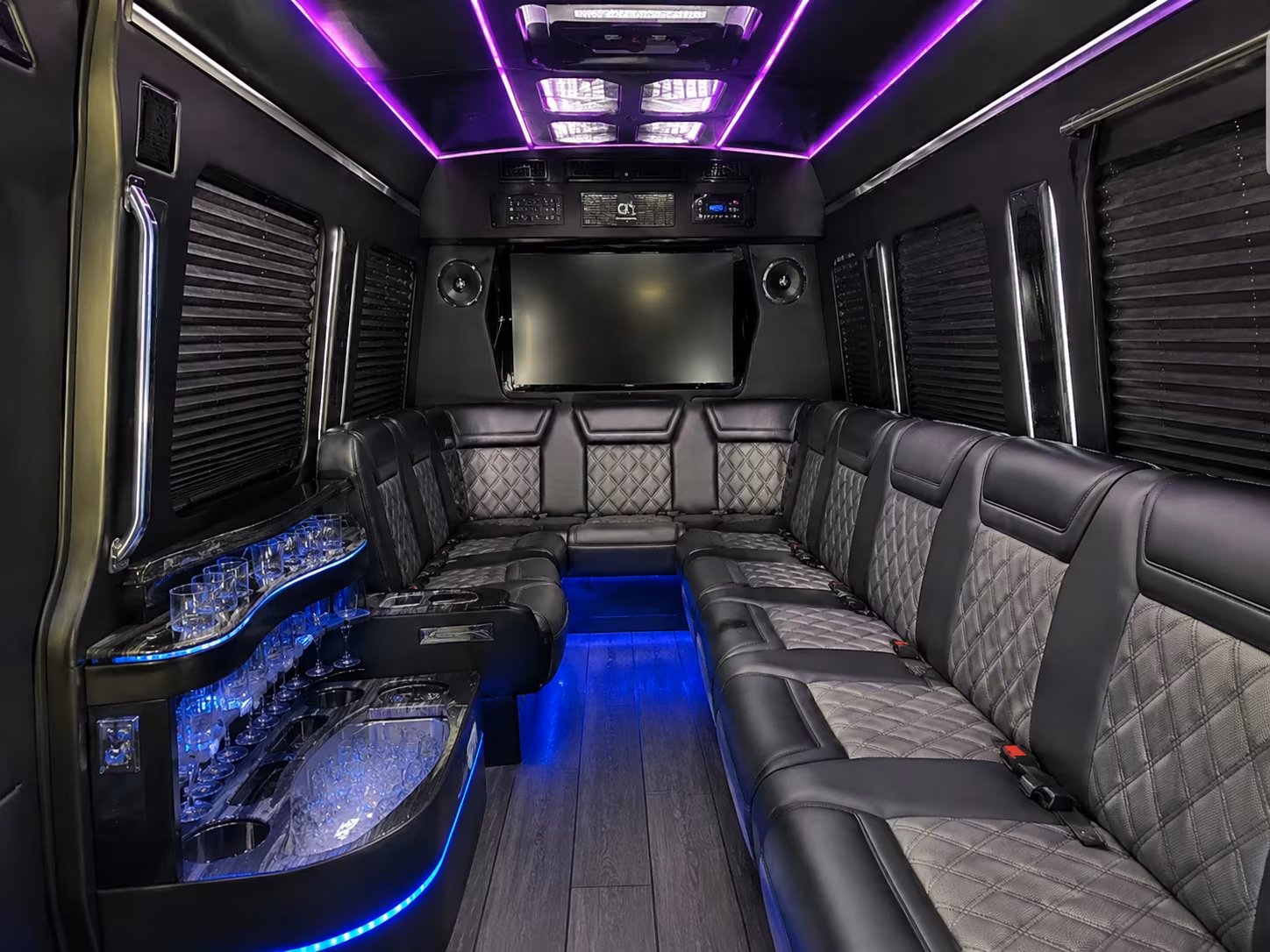 wedding and private event buses that run on your timeline