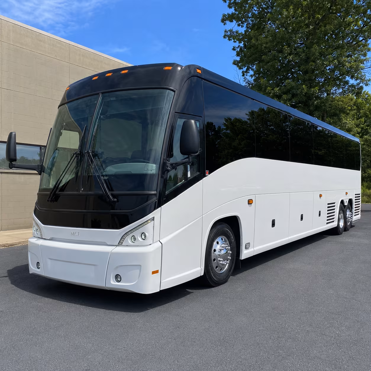 weekly worship shuttle buses for montgomery congregations